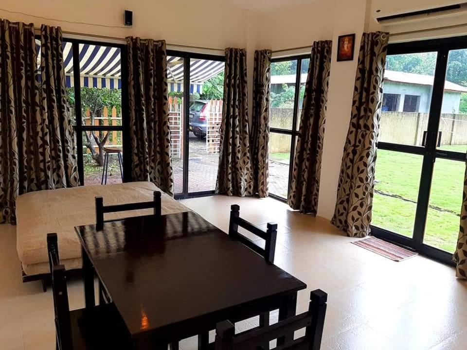 Chalet Ahaz, The Place Of Privacy With Outside Sitting Karjat Kültér fotó