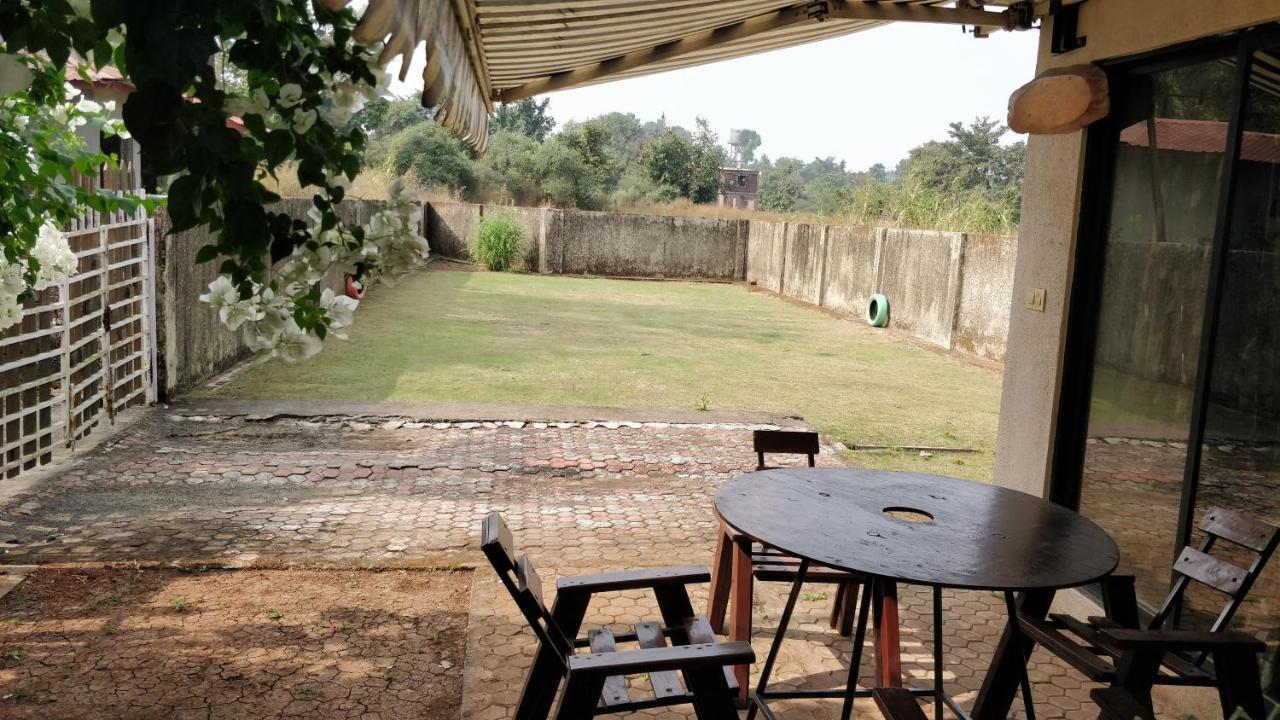 Chalet Ahaz, The Place Of Privacy With Outside Sitting Karjat Kültér fotó