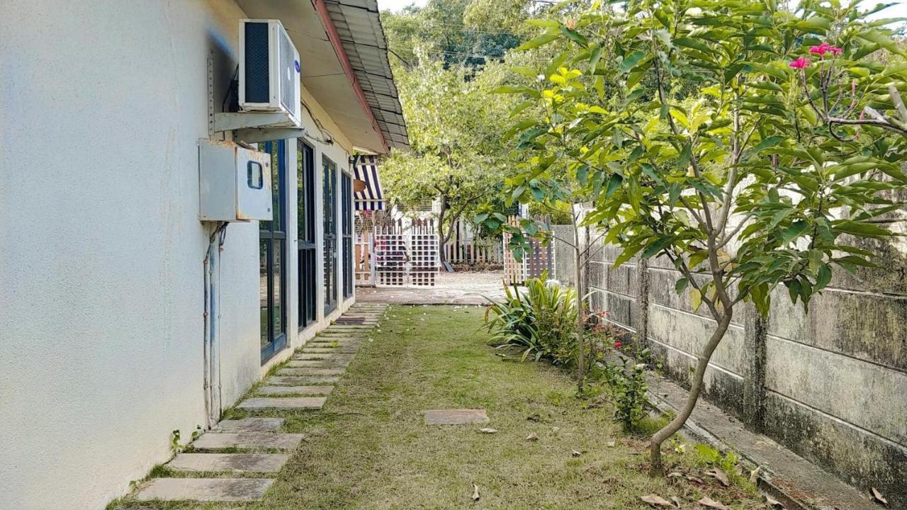 Chalet Ahaz, The Place Of Privacy With Outside Sitting Karjat Kültér fotó