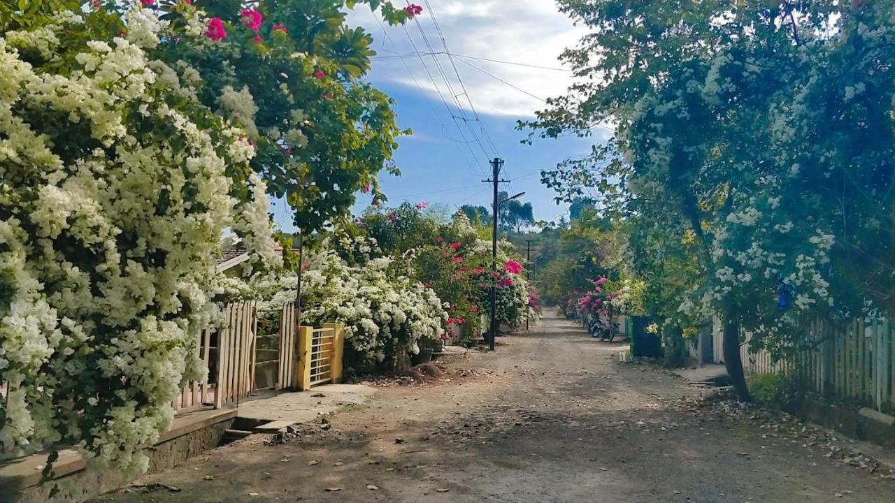Chalet Ahaz, The Place Of Privacy With Outside Sitting Karjat Kültér fotó